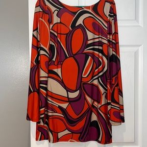 Women’s multicolor dress size large.